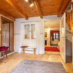 Waldhuesle Tatil Evi Dalaas