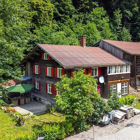 Waldhuesle Vakantiehuis Dalaas