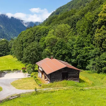 Waldhuesle Holiday home *